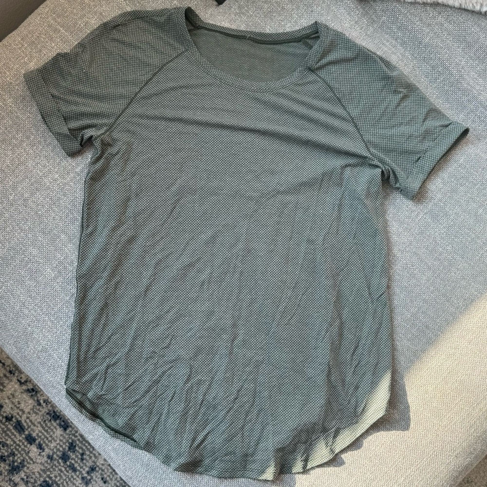 Lululemon green top